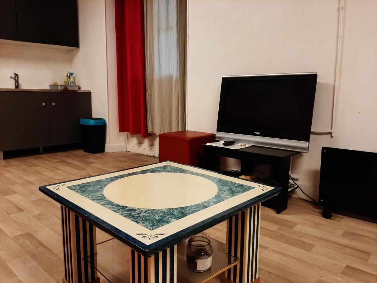 Studio 35M2 Terrasse Et Jardin Quartier Calme Au Centre Ville De 루르드 외부 사진